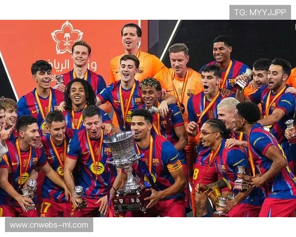 巴萨启程前往沙特参加西超杯，莱万领衔大名单